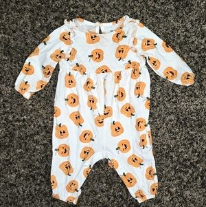 Old Navy Pumpkin Print Ruffle Romper 3-6M Fall Baby Outfit